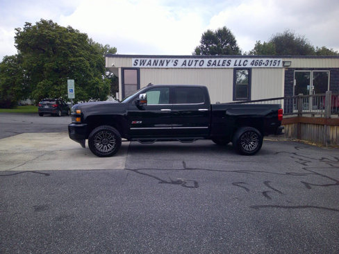 Used 2016 Chevrolet Silverado 2500 LTZ image 1