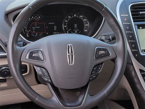 Used 2017 Lincoln MKX Reserve w/ Driver Assistance Package image 31