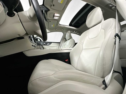 Certified 2023 Volvo S60 T8 Plus w/ Climate Package image 19