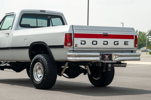 Used 1991 Dodge D/W Truck 350 image 26