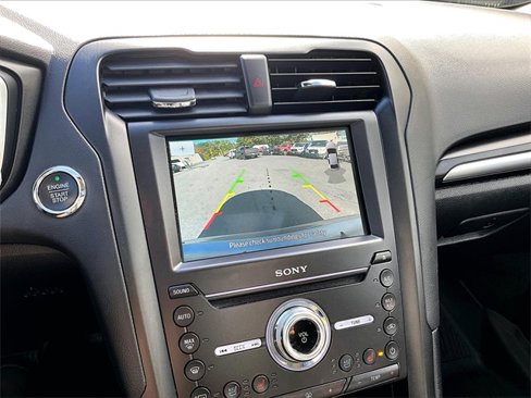 Used 2020 Ford Fusion Titanium image 27