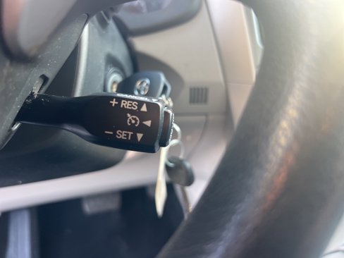 Used 2013 Toyota Corolla LE image 29