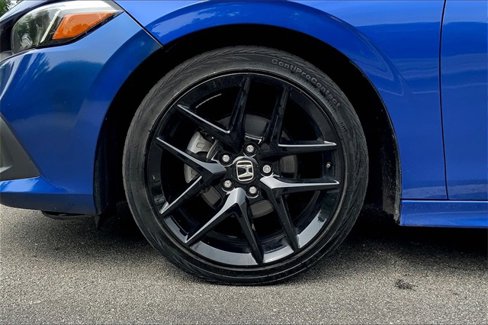 Used 2023 Honda Civic Sport image 9