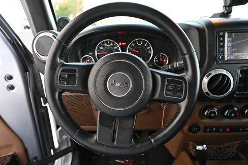 Used 2014 Jeep Wrangler Unlimited Sahara image 19