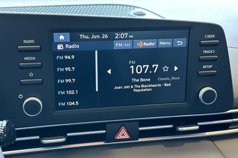Certified 2025 Hyundai Elantra SE image 22