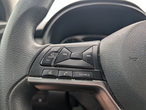 Used 2021 Nissan Kicks S image 12