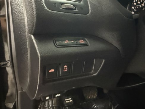 Used 2018 Nissan Altima 2.5 SV image 12