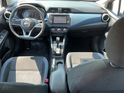 Used 2023 Nissan Versa SV image 15