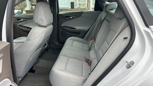 Used 2022 Chevrolet Malibu LT image 19
