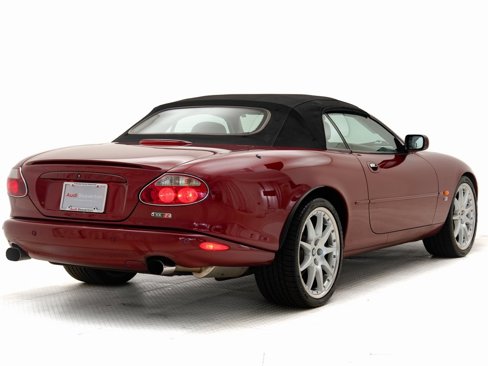 Used 2003 Jaguar XK8 Convertible image 29