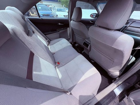 Used 2013 Toyota Camry L image 17