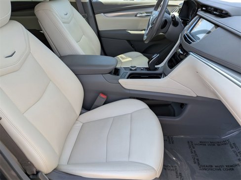 Used 2020 Cadillac XT5 Premium Luxury w/ LPO, Floor Liner Package image 32