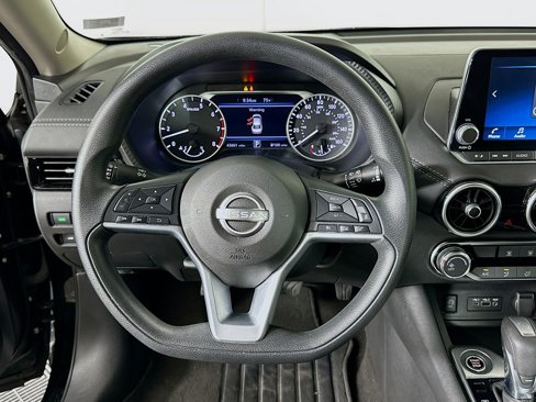 Used 2024 Nissan Sentra SV image 18