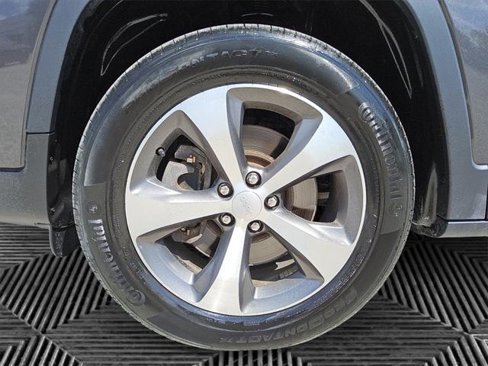Certified 2021 Jeep Cherokee Limited w/ Elite Package image 14