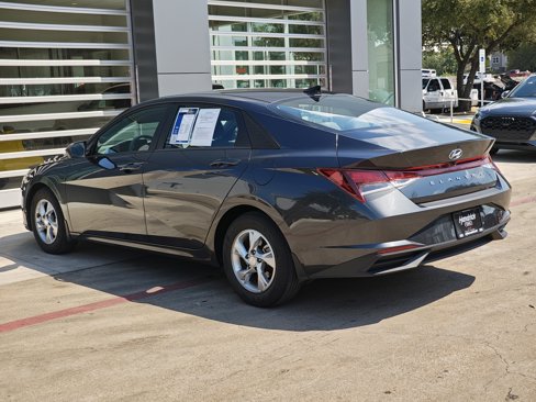 Used 2023 Hyundai Elantra SE image 7