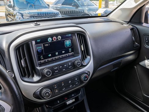 Used 2015 Chevrolet Colorado LT image 30