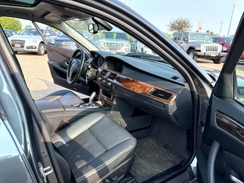 Used 2010 BMW 535i xDrive Sedan image 27