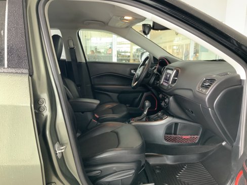 Used 2018 Jeep Compass Trailhawk image 15