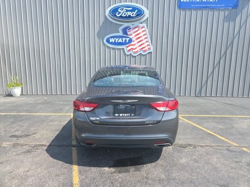 Used 2015 Chrysler 200 S image 6