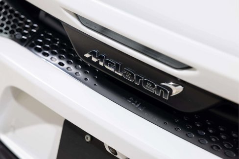 Used 2020 McLaren GT image 39