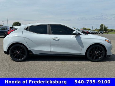 Used 2020 Hyundai Veloster Turbo R-Spec image 6