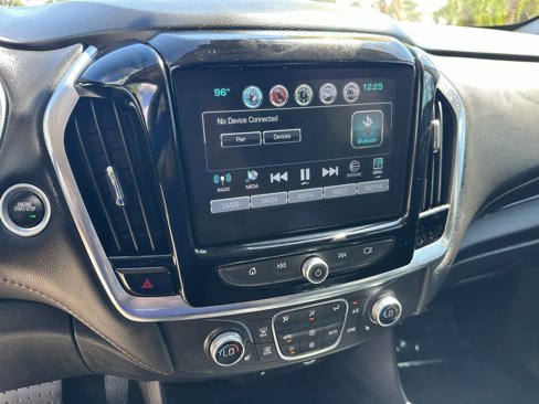 Used 2019 Chevrolet Traverse LT w/ LT Premium Package image 16