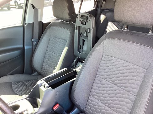 Used 2020 Chevrolet Equinox LT image 26