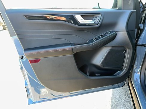 New 2025 Ford Escape ST-Line w/ Equipment Group 301A image 10