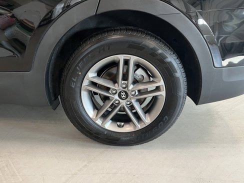 Used 2018 Hyundai Santa Fe Sport image 10