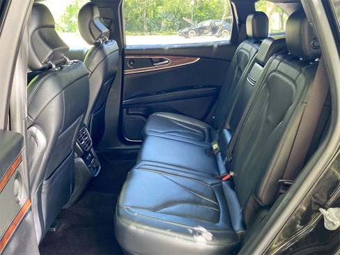Used 2019 Lincoln Nautilus Reserve image 36
