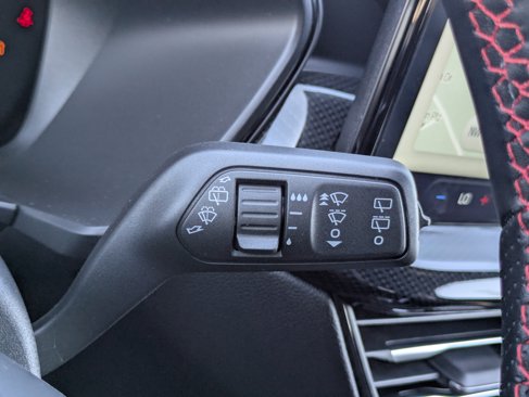 New 2025 Ford Escape ST-Line w/ Tech Pack #1 image 27