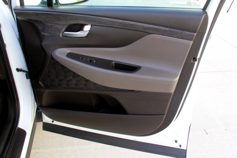 Used 2019 Hyundai Santa Fe SE image 26