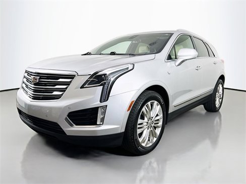 Used 2018 Cadillac XT5 Premium Luxury image 3