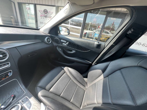 Used 2017 Mercedes-Benz C 300 4MATIC Sedan image 27