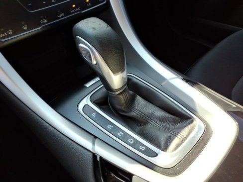 Used 2014 Ford Fusion SE image 24