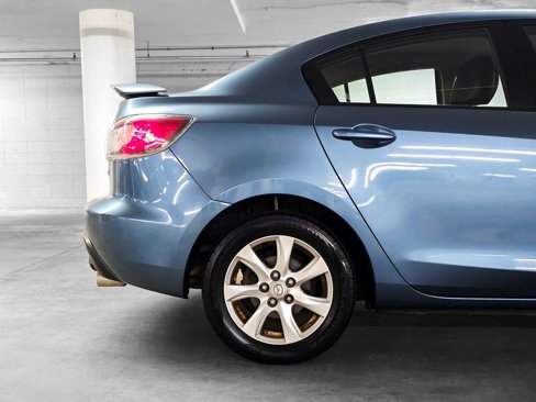 Used 2010 MAZDA MAZDA3 i Touring image 20