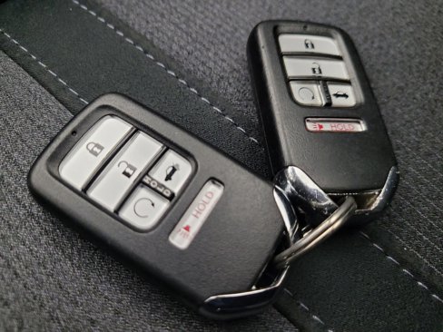Used 2018 Honda Accord EX image 32