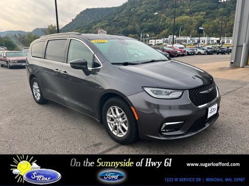 Used 2022 Chrysler Pacifica Touring-L image 1