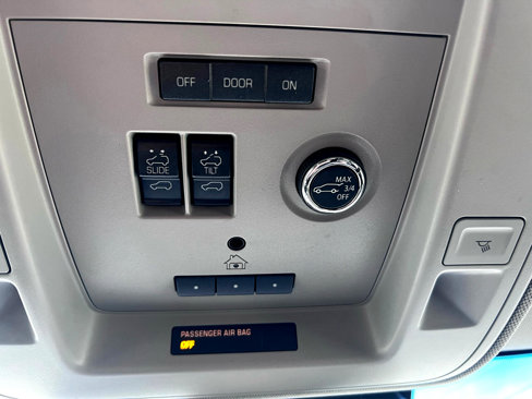 Used 2019 GMC Yukon Denali w/ Denali Ultimate Package image 47
