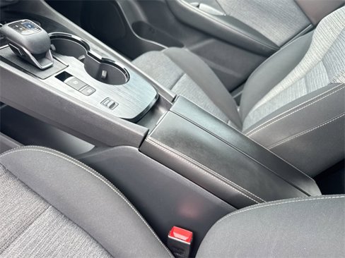 Used 2021 Nissan Rogue SV image 26