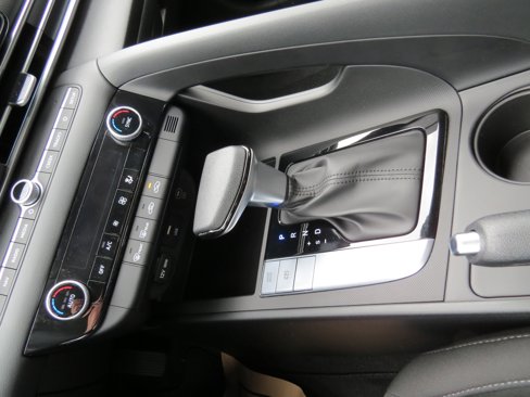 Used 2024 Hyundai Elantra SEL image 16