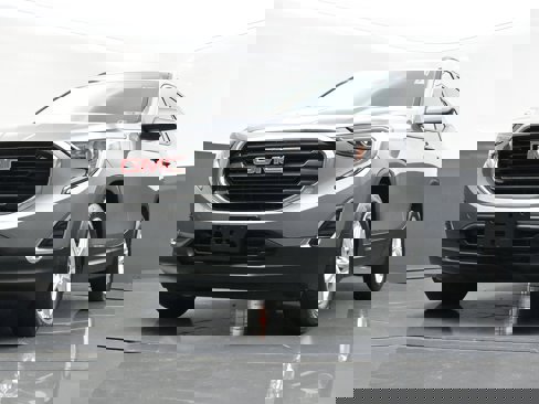 Certified 2019 GMC Terrain SLE w/ Driver Convenience Package image 33
