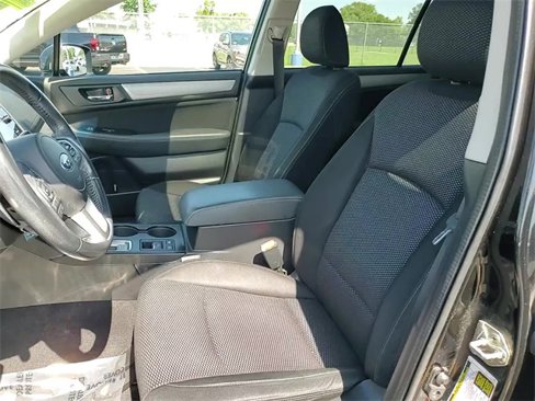 Used 2016 Subaru Outback 2.5i Premium image 10
