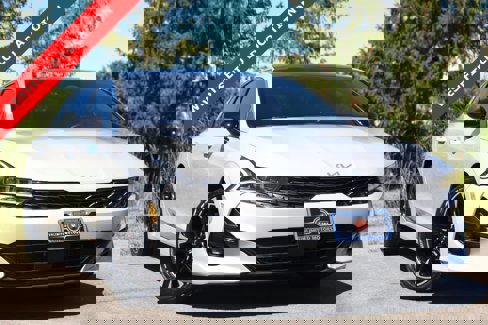 Used 2022 Kia K5 GT-Line w/ GT-Line FWD Premium Package image 1