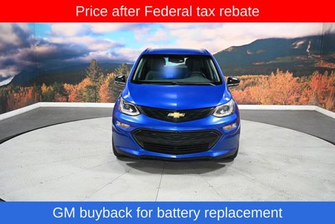Used 2017 Chevrolet Bolt Premier w/ Driver Confidence II Package image 2