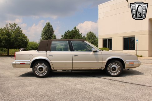Used 1989 Chrysler New Yorker image 5