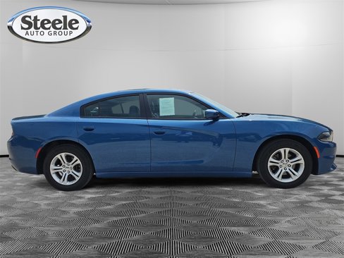 Used 2022 Dodge Charger SXT w/ Leather Interior Group image 6