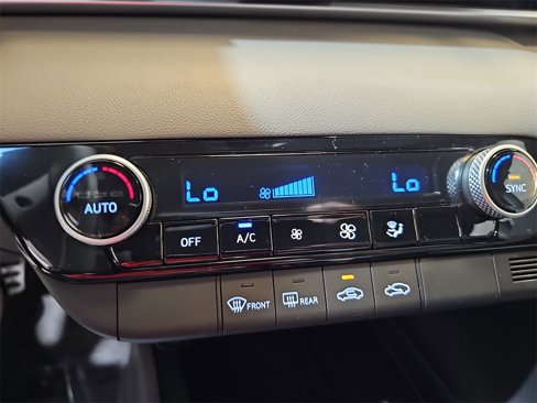 New 2025 Hyundai Elantra Sport image 22