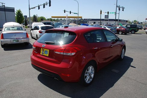 Used 2017 Kia Forte LX w/ LX Popular Plus Package image 5