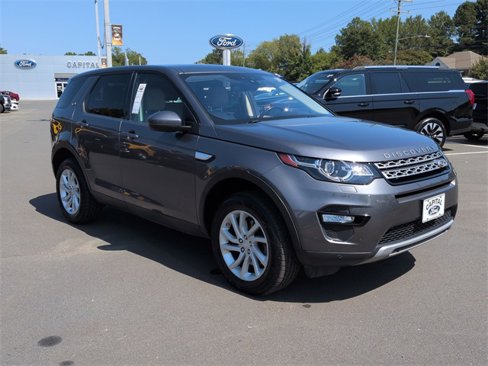 Used 2017 Land Rover Discovery Sport HSE image 15
